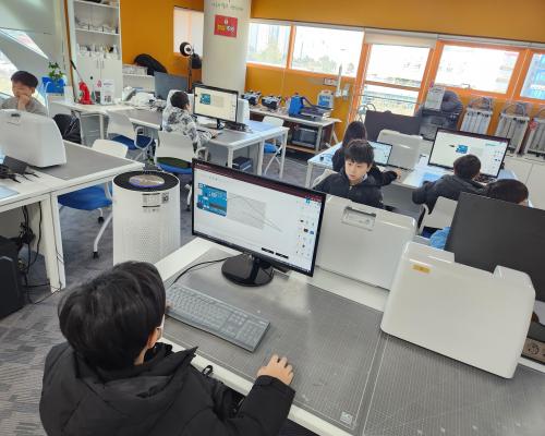 아두이노로 만드는 스마트 자동차 이미지